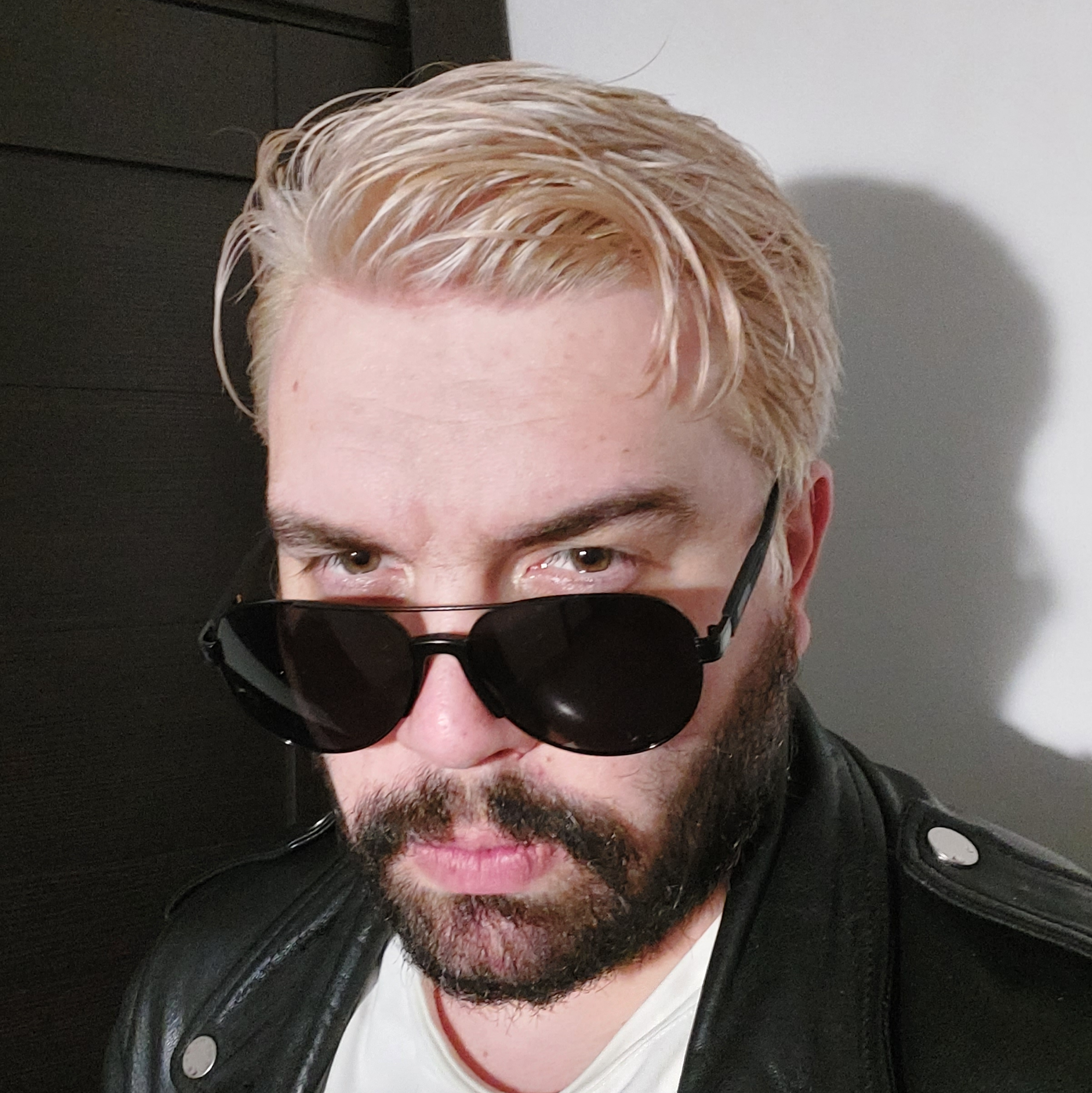 img/default.png